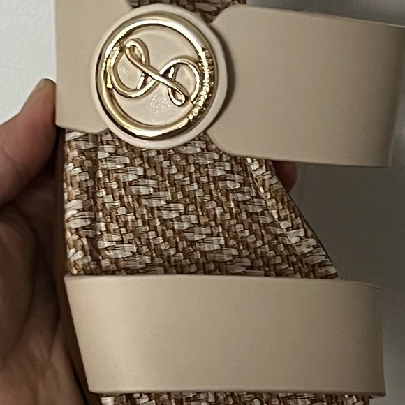 Sam & Libby Ivory Sandals - Picture 4 of 6